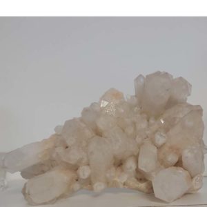 Bergkristall Stufe mit Phantomspitzen, Madagaskar