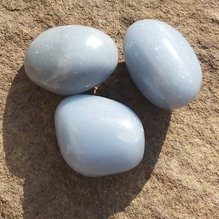 Anhydrit (Angelit) Trommelstein - Handschmeichler Gr.L – Bild 2