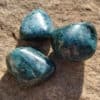 Apatit blau Trommelstein Gr.L – Bild 2