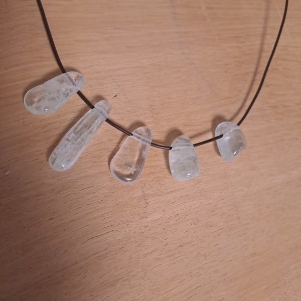 Aquamarin (Beryll) Anhänger gebohrt Gr. M-L