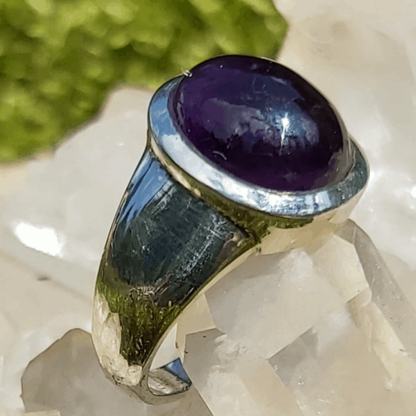 Amethyst Ring in Silber gefaßt oval