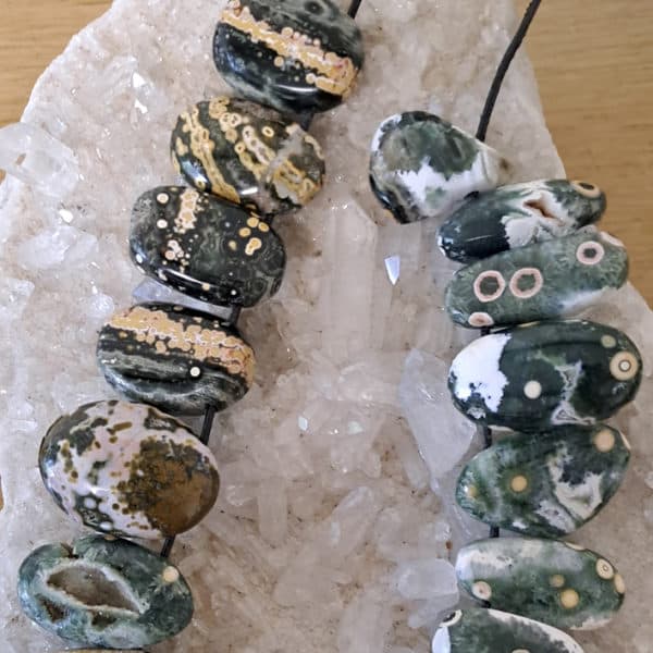 Ozeanchalcedon gebohrte Anhänger Gr.L in toller Farbe, Madagaskar – Bild 3