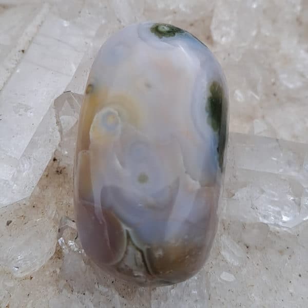 Ozeanchalcedon gebohrte Anhänger Gr.L in toller Farbe, Madagaskar – Bild 33