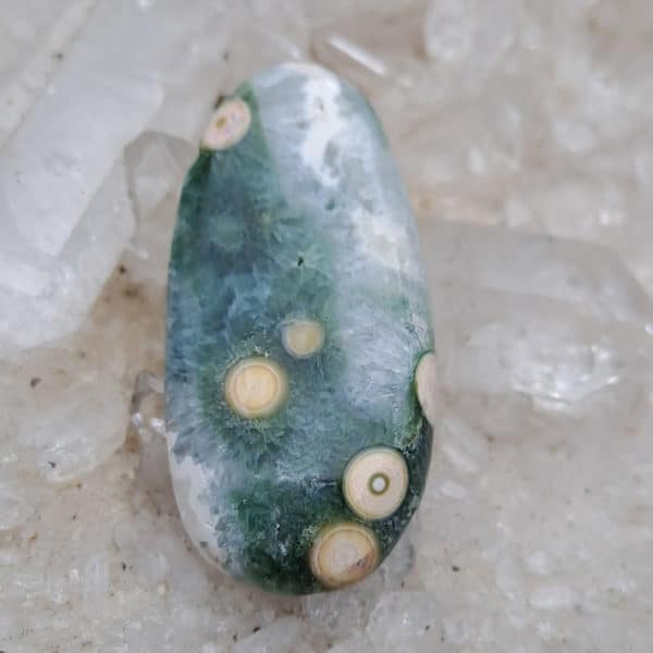 Ozeanchalcedon gebohrte Anhänger Gr.L in toller Farbe, Madagaskar – Bild 29