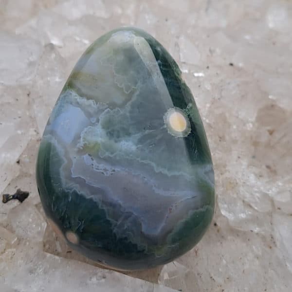 Ozeanchalcedon gebohrte Anhänger Gr.L in toller Farbe, Madagaskar – Bild 10