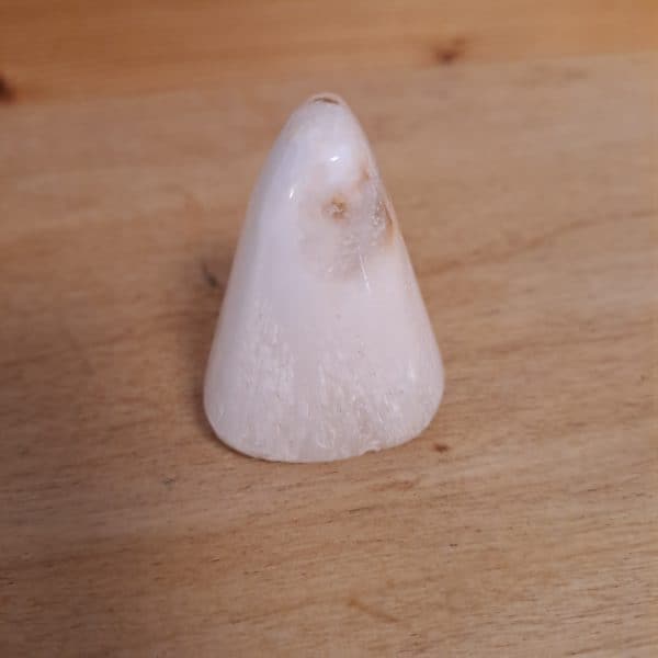 Skolezitspitze Freeform poliert 4,5cm klein